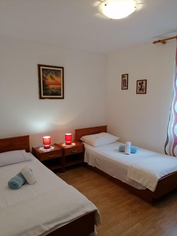 Apartments Marlen Mali Losinj Luaran gambar