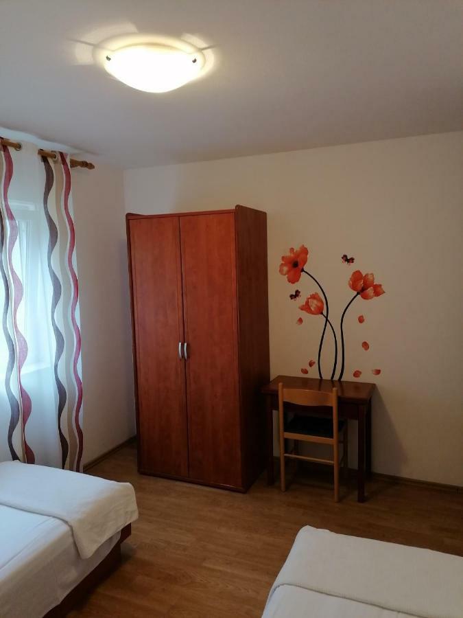 Apartments Marlen Mali Losinj Luaran gambar